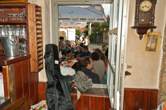 _20-Jahre-Geruecht--004.jpg (223049 Byte)